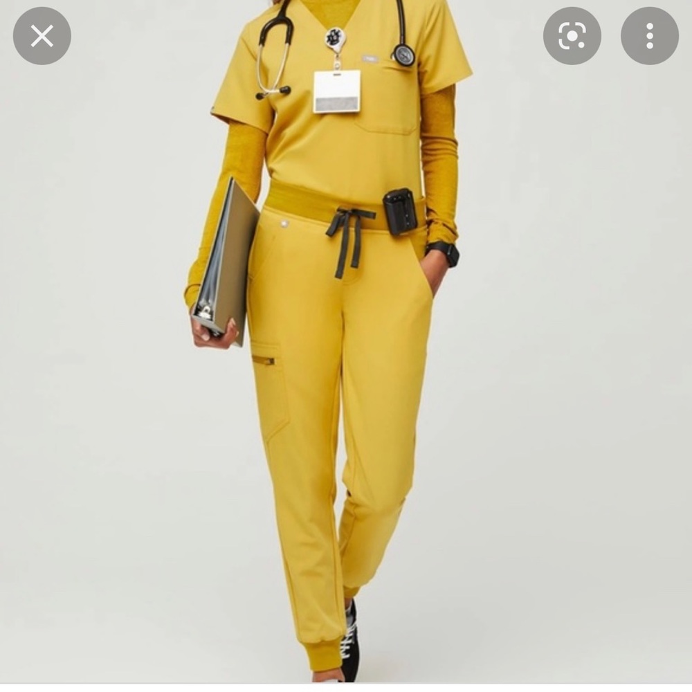 Figs NWOT scrub set